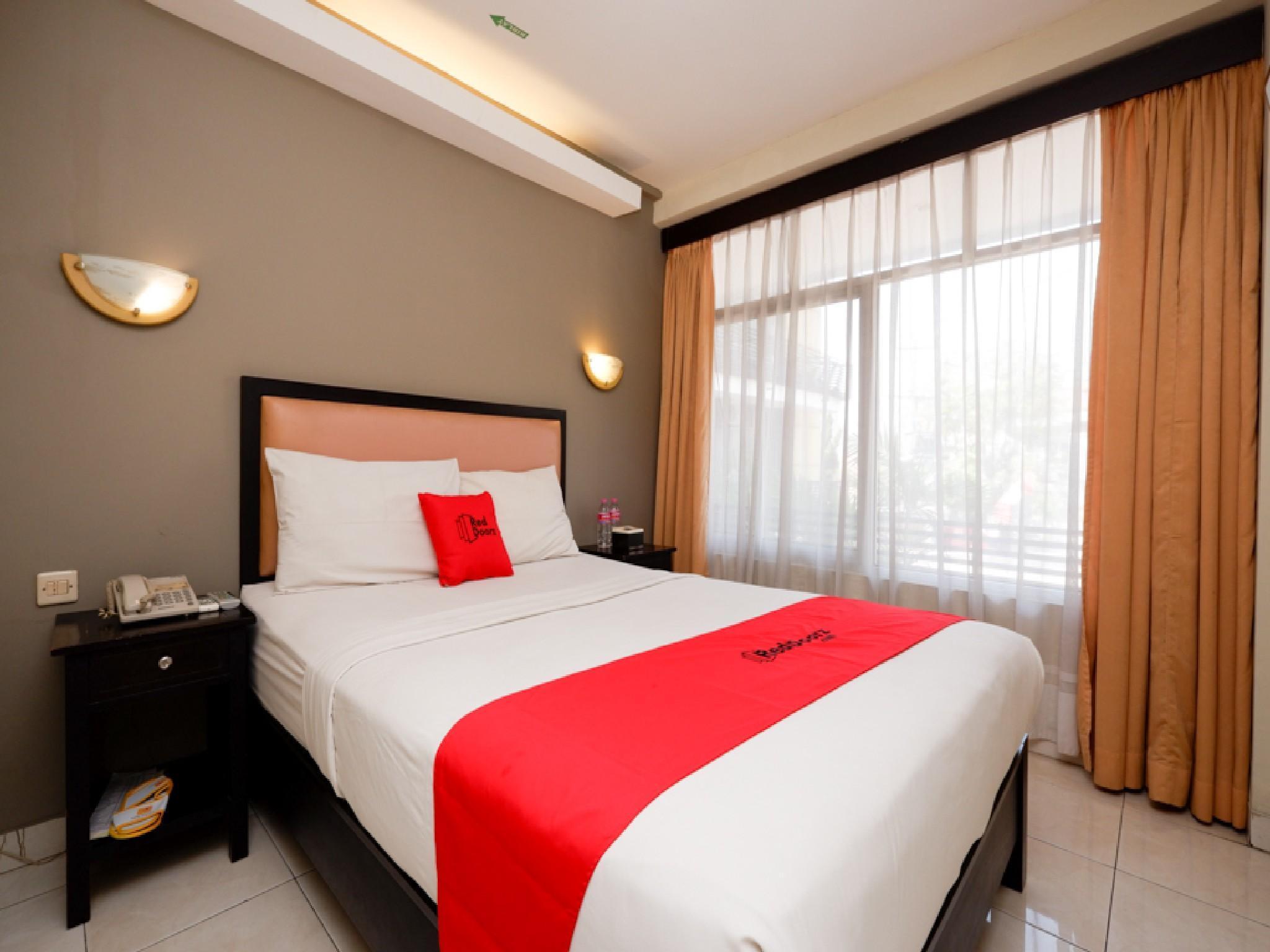 Reddoorz Plus @ Singosari Raya Semarang Exteriör bild