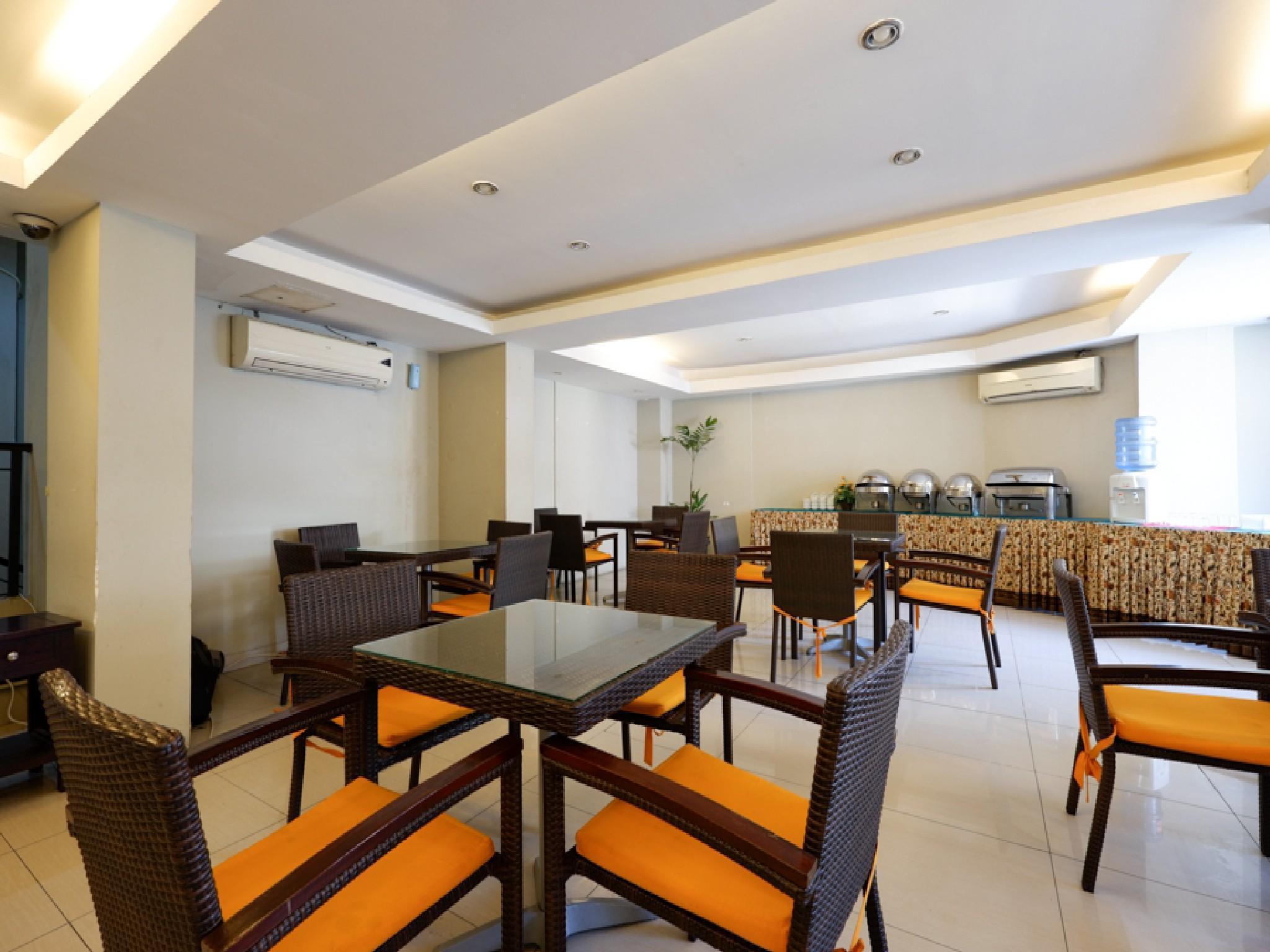 Reddoorz Plus @ Singosari Raya Semarang Exteriör bild