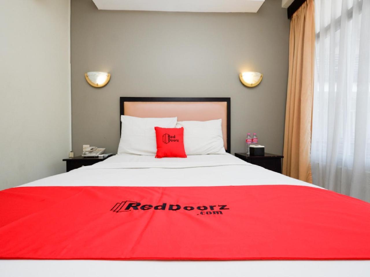 Reddoorz Plus @ Singosari Raya Semarang Exteriör bild