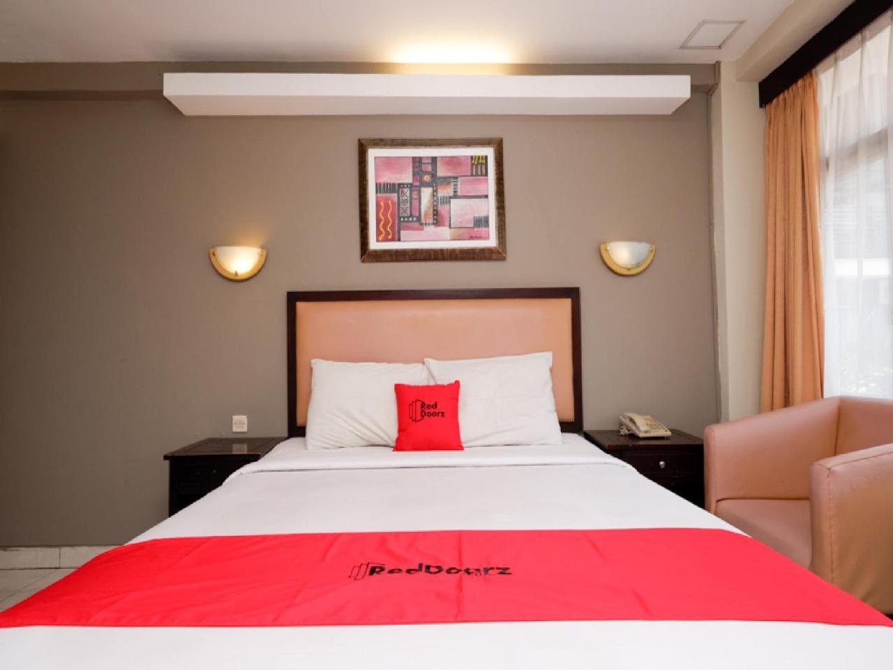 Reddoorz Plus @ Singosari Raya Semarang Exteriör bild